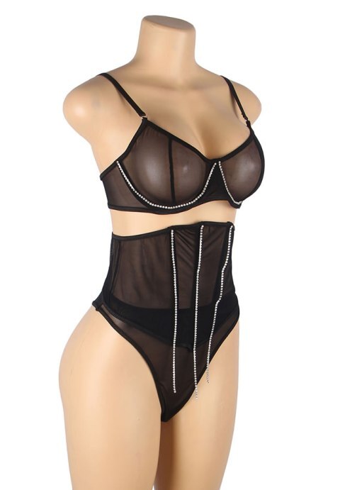 Center Of Attention 3 Piece Set
