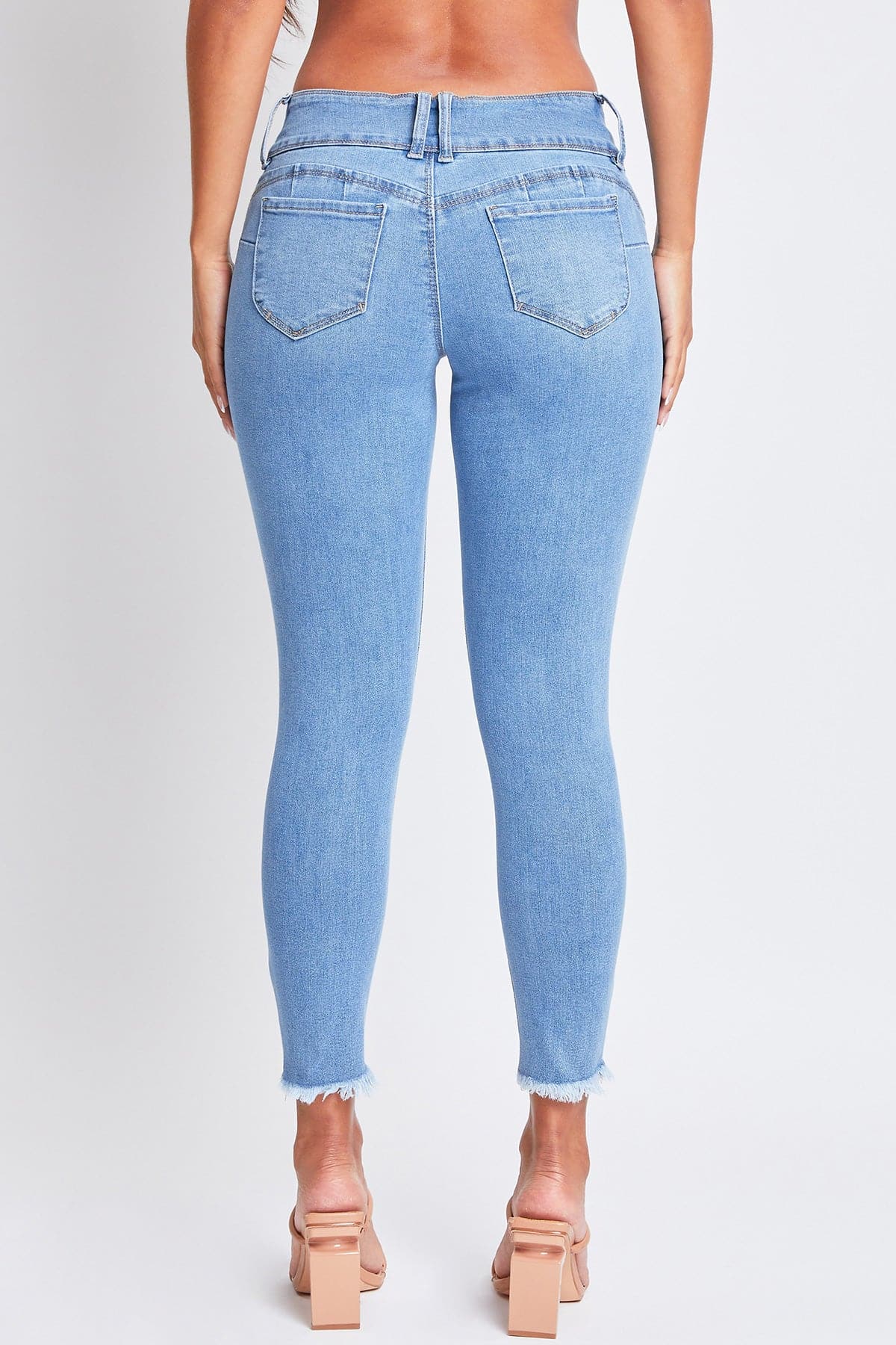 WannaBettaButt Ankle Jeans