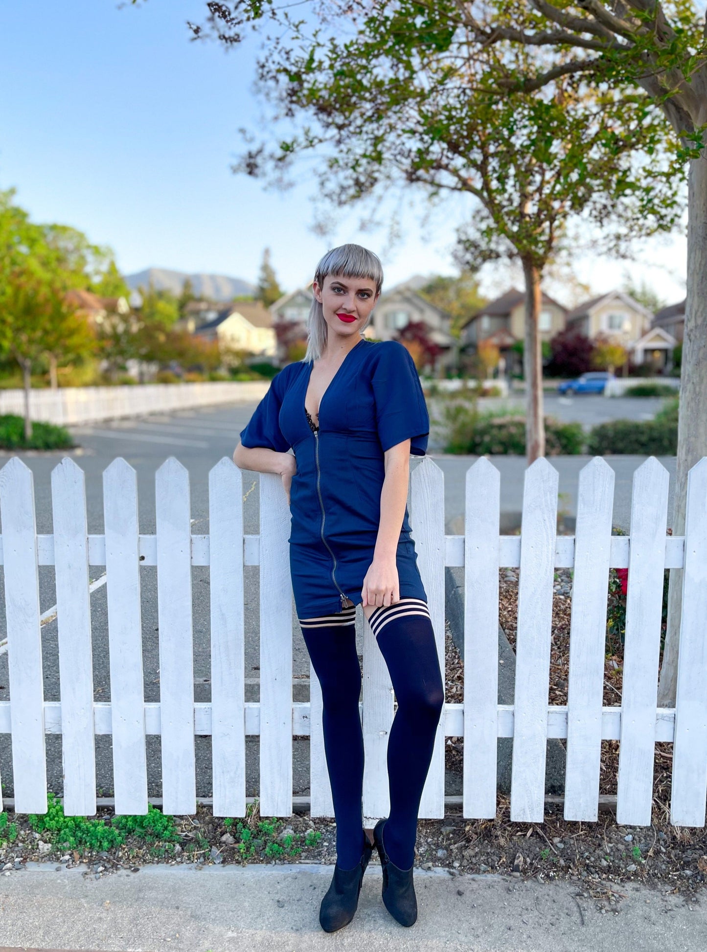 Selma: Navy, An Understated Elegance