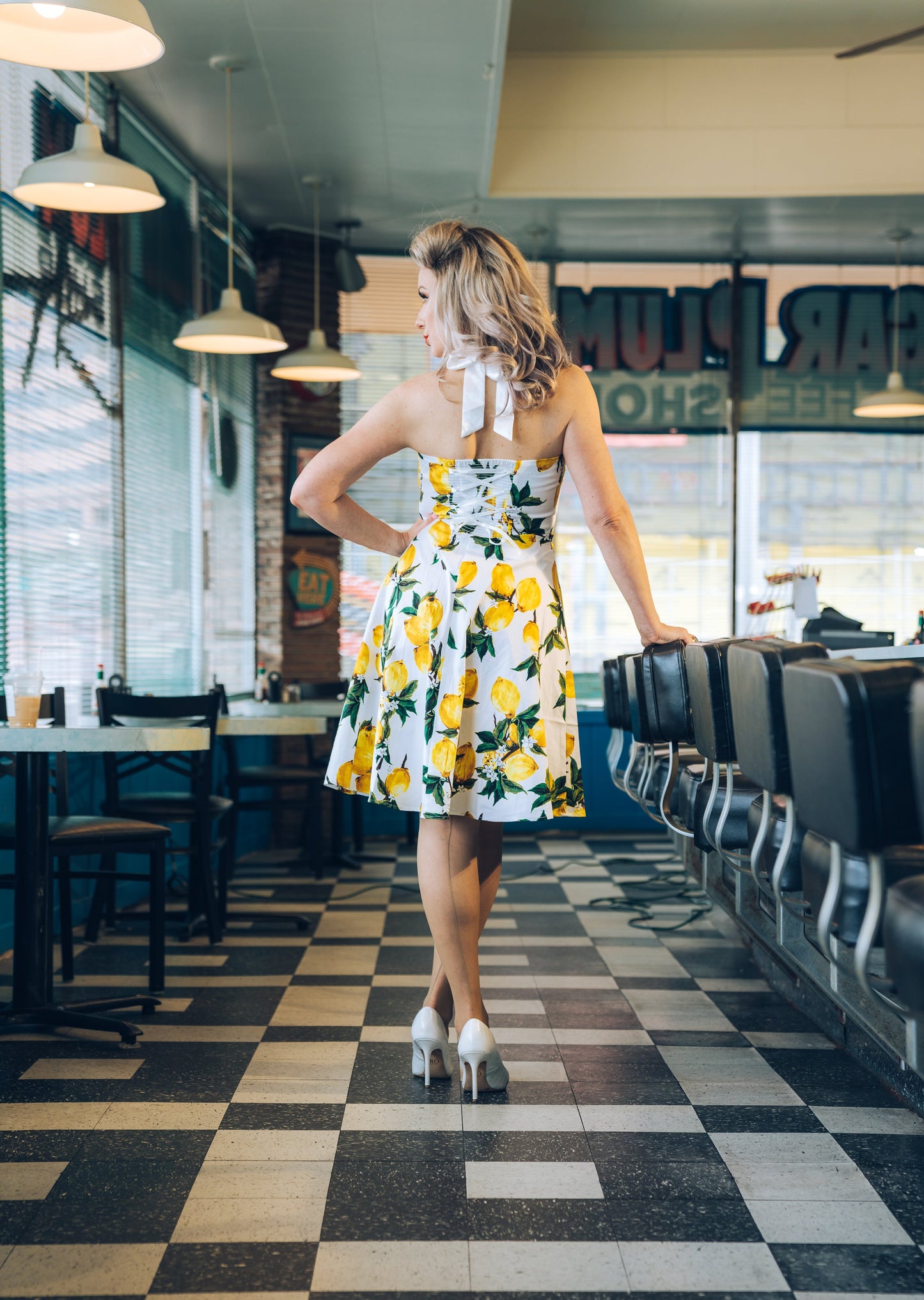 Vanessa: You'll Be the Toast of the Town in Champagne Thigh Highs