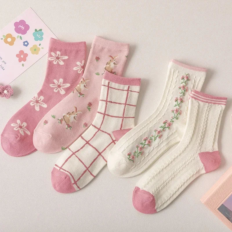 Pretty Pink & White Floral Socks