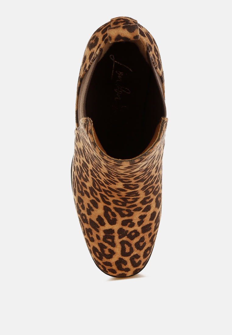 Sonia Block Heeled Chelsea Boots