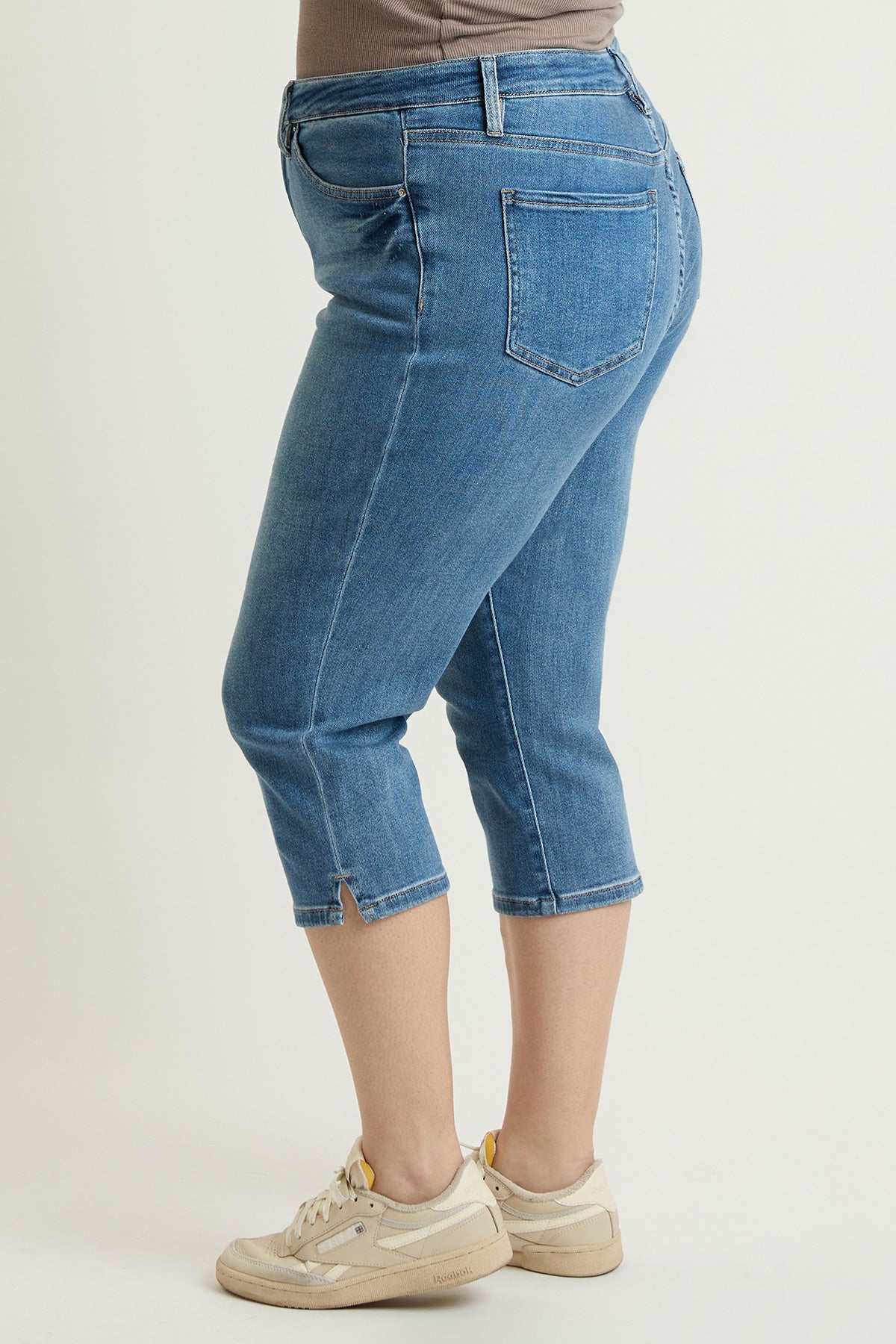 Premium Stretch Essential Capri