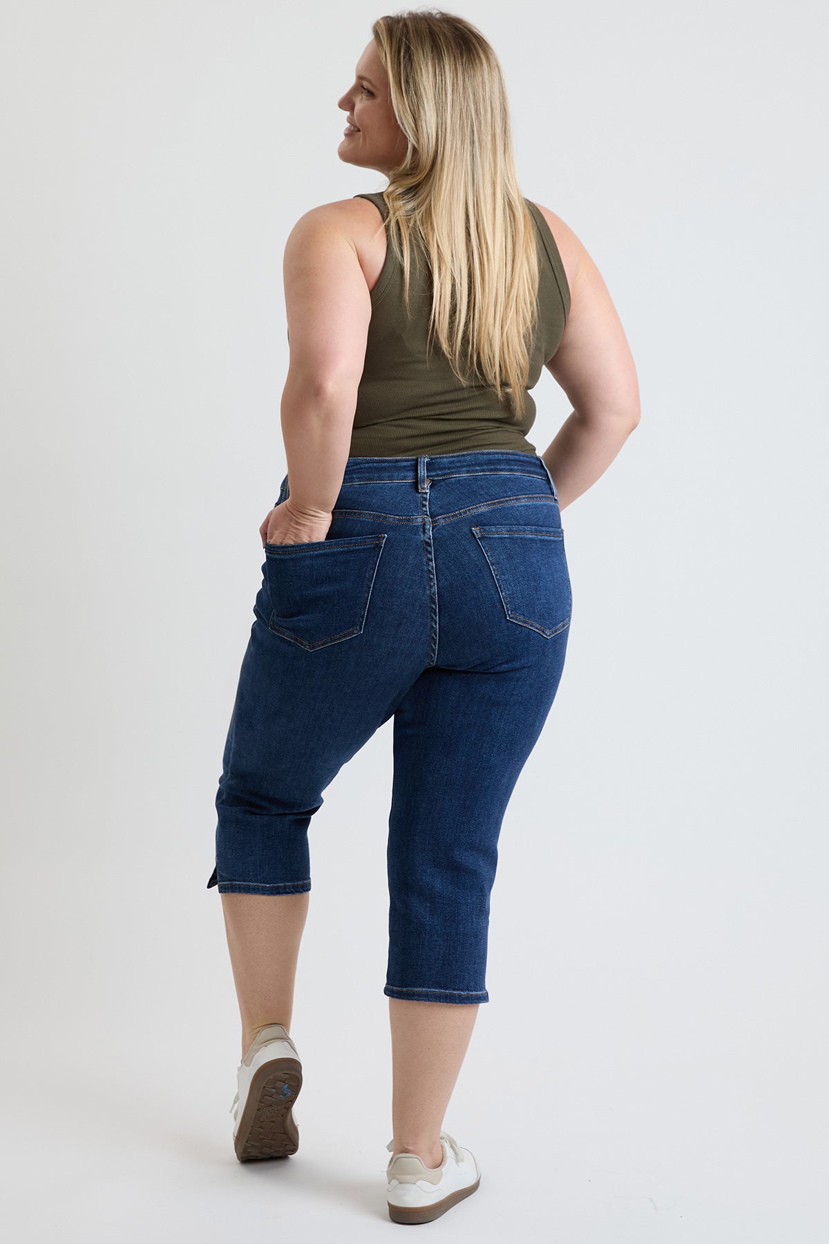 Premium Stretch Essential Capri