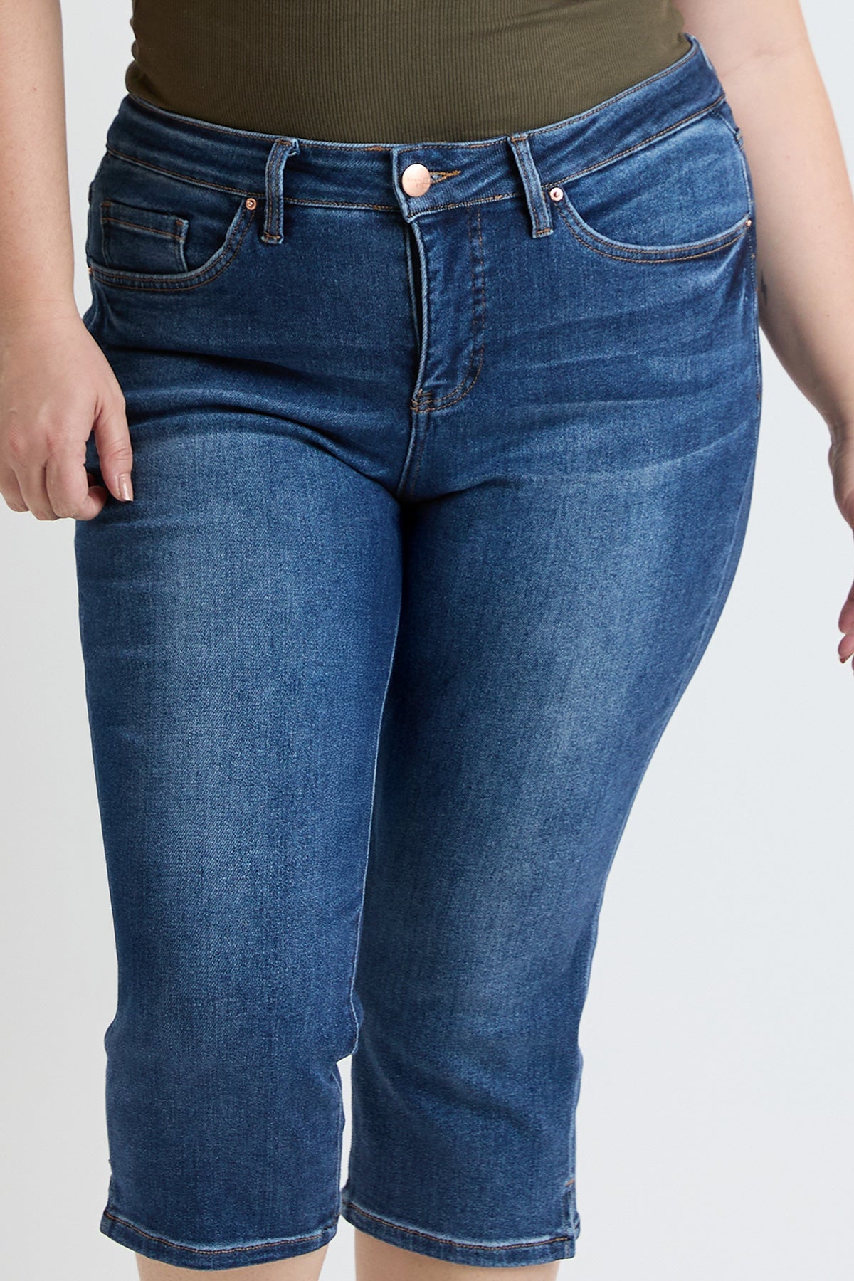 Premium Stretch Essential Capri