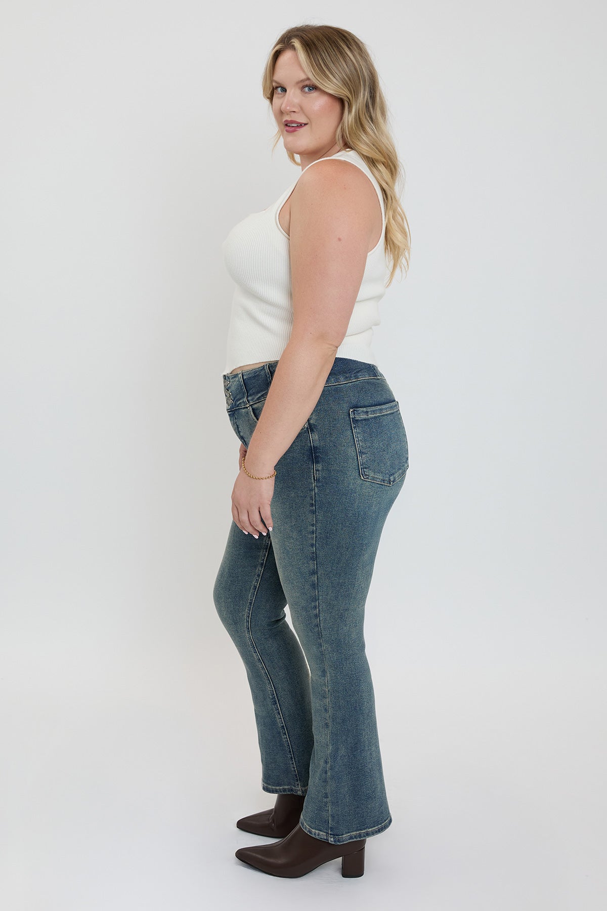 3-Button Bootcut Jeans