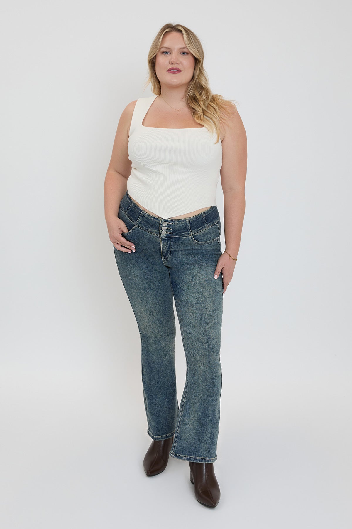 3-Button Bootcut Jeans