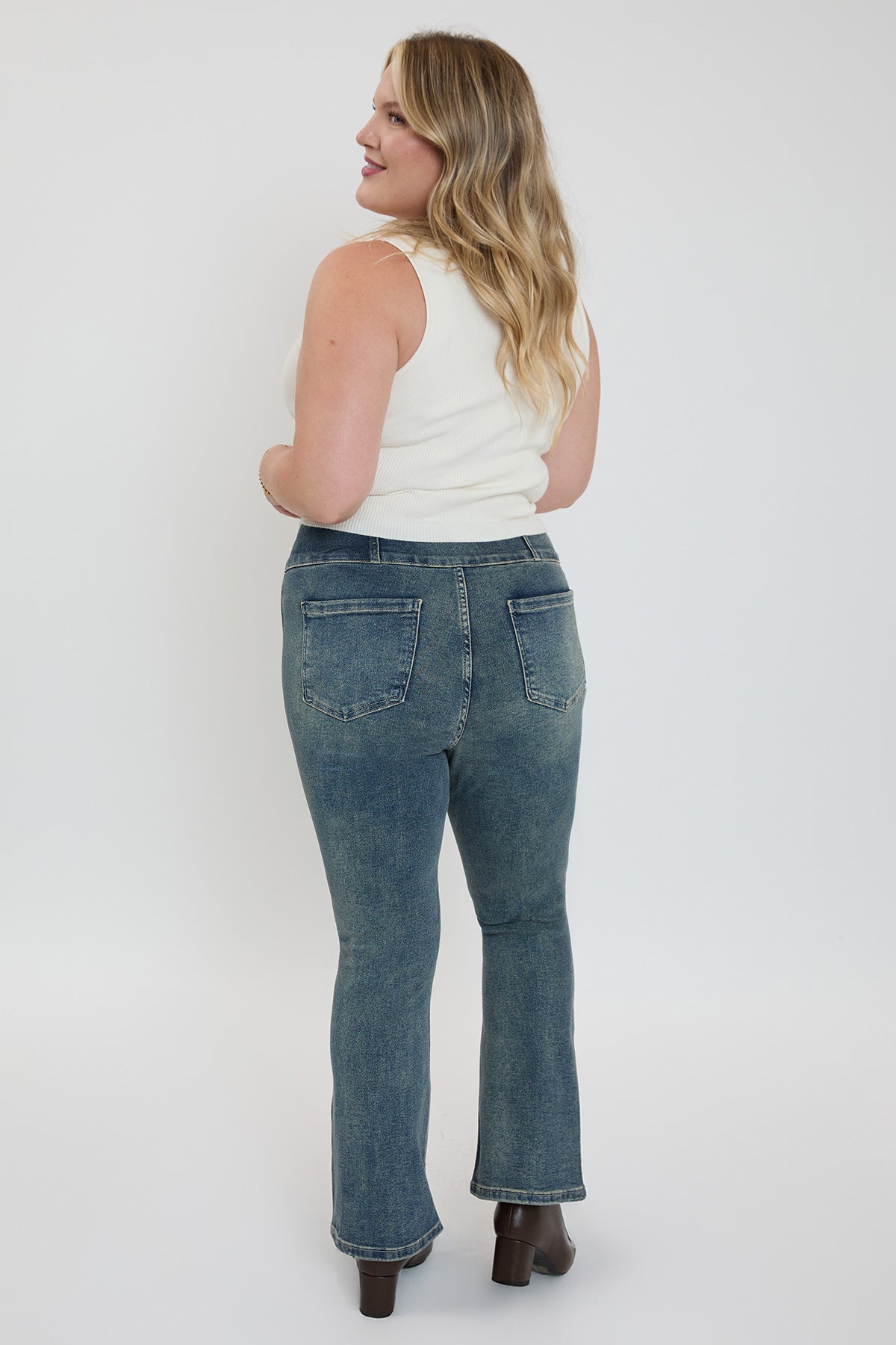 3-Button Bootcut Jeans