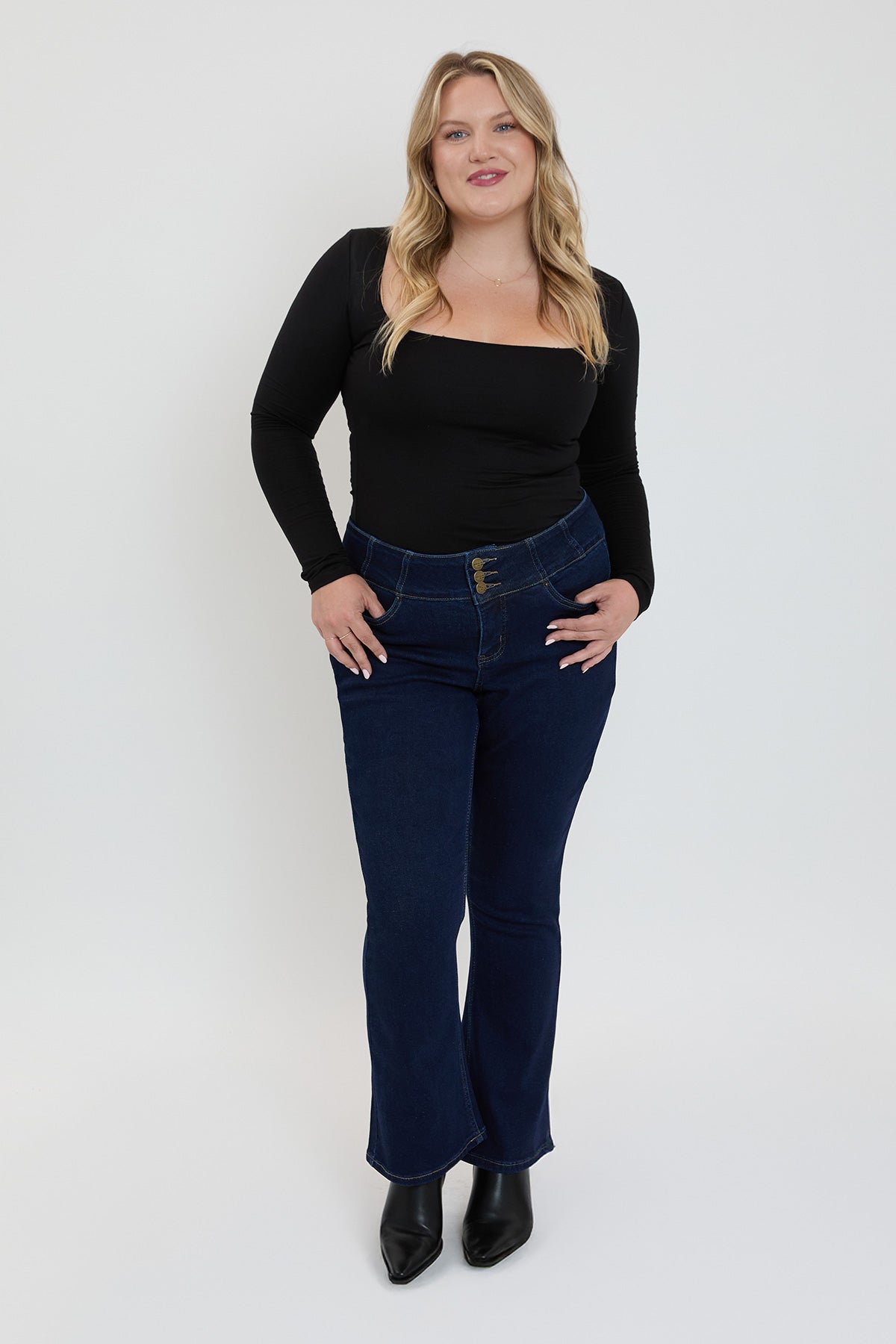 3-Button Bootcut Jeans