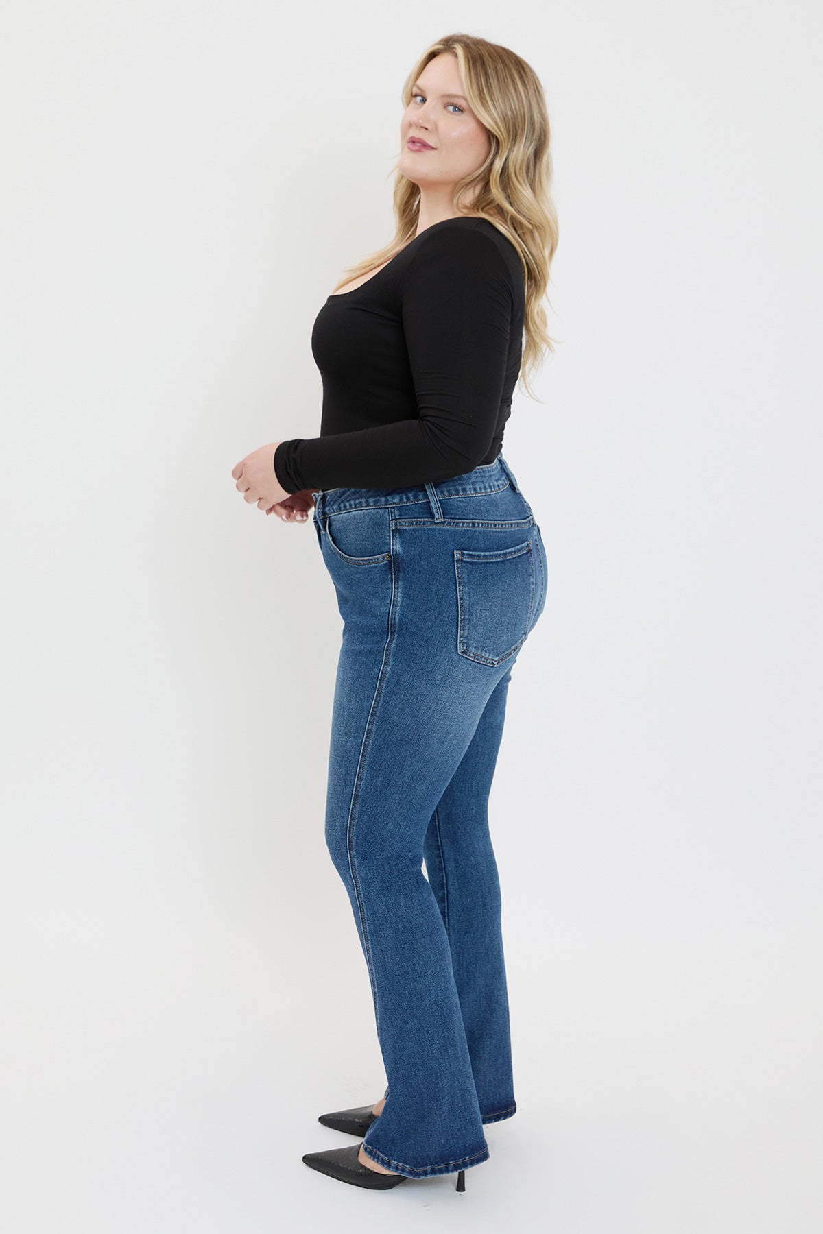 Curve Seam Flare Jeans