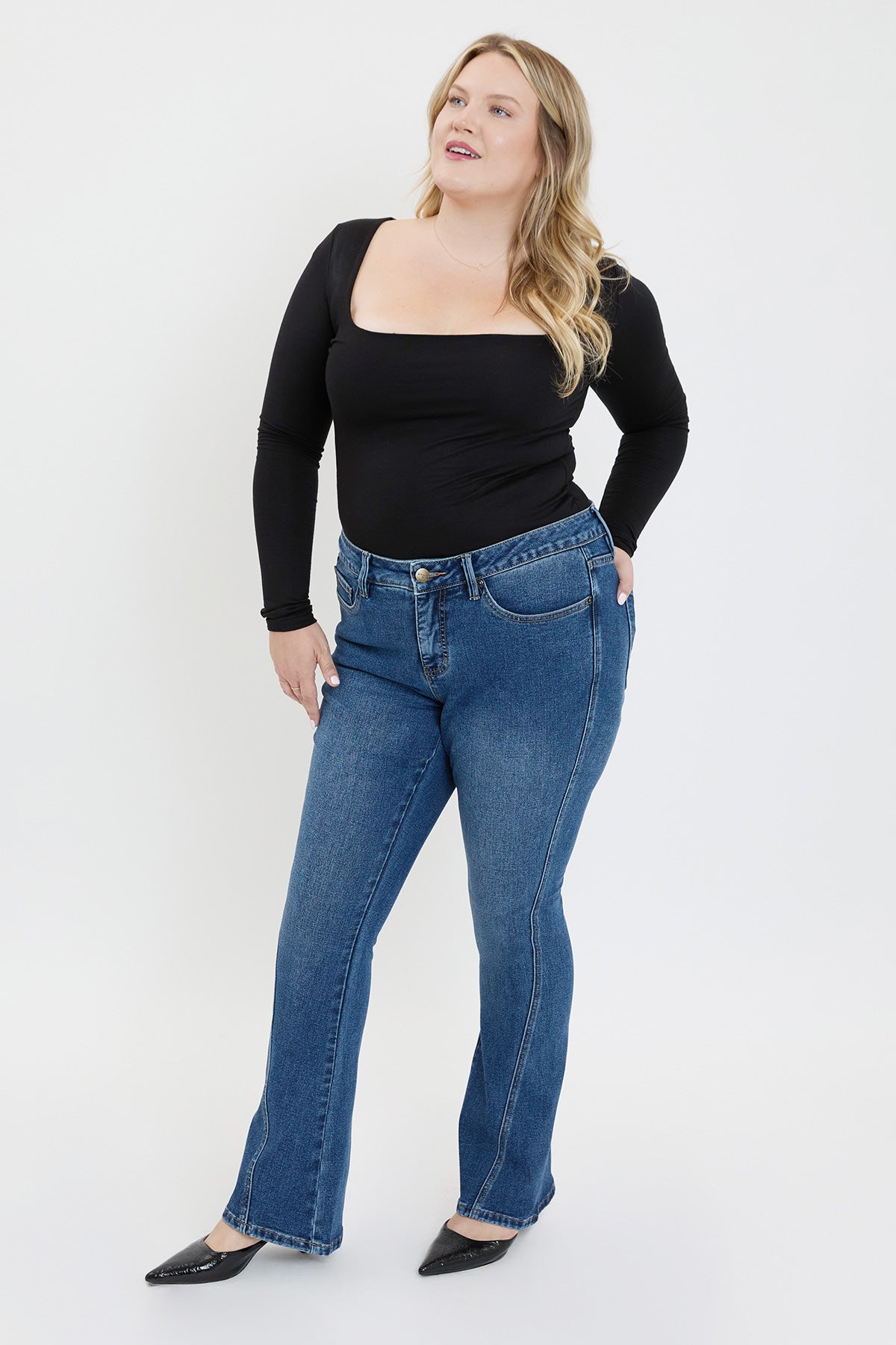 Curve Seam Flare Jeans