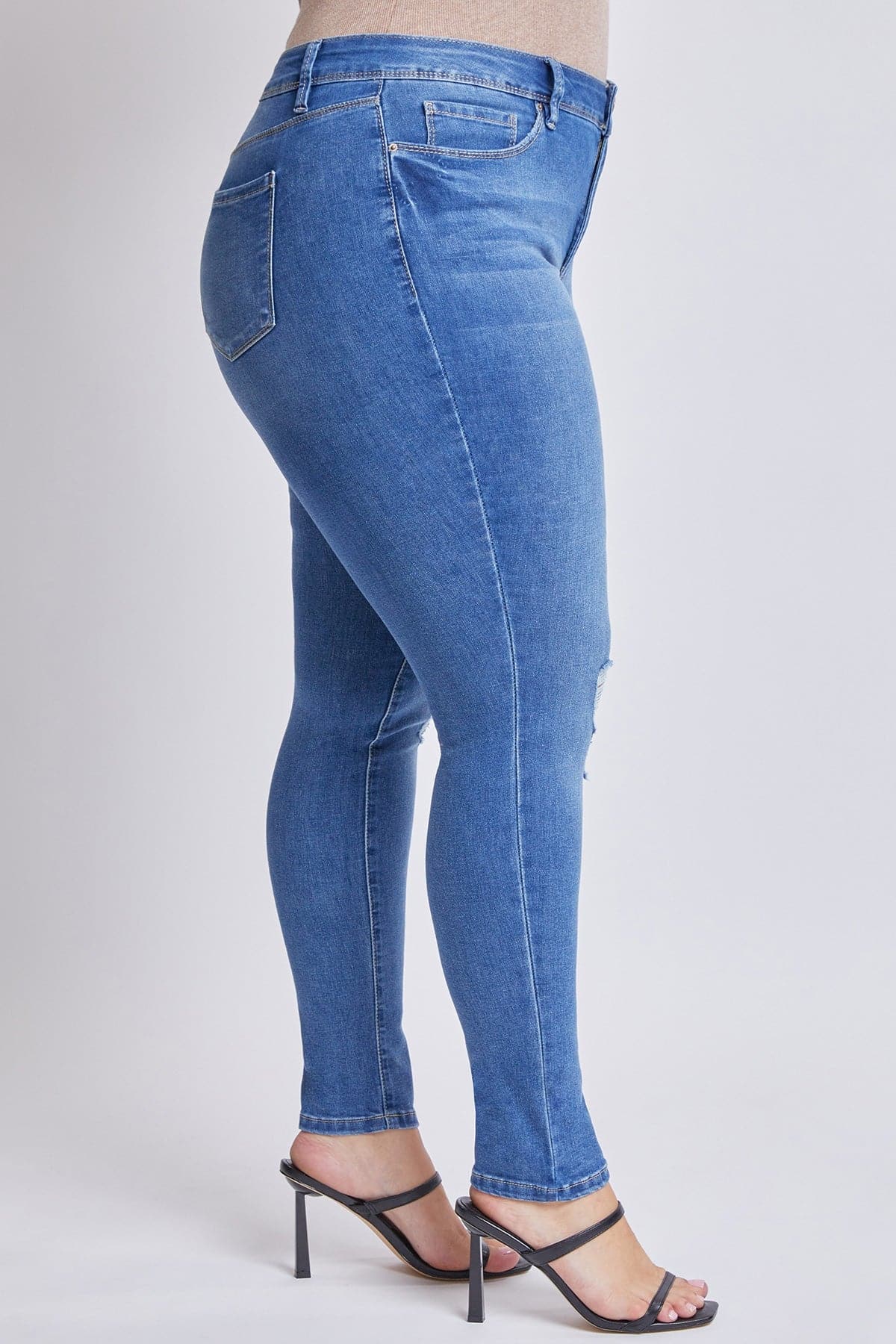 Essential High Rise Skinny Jean