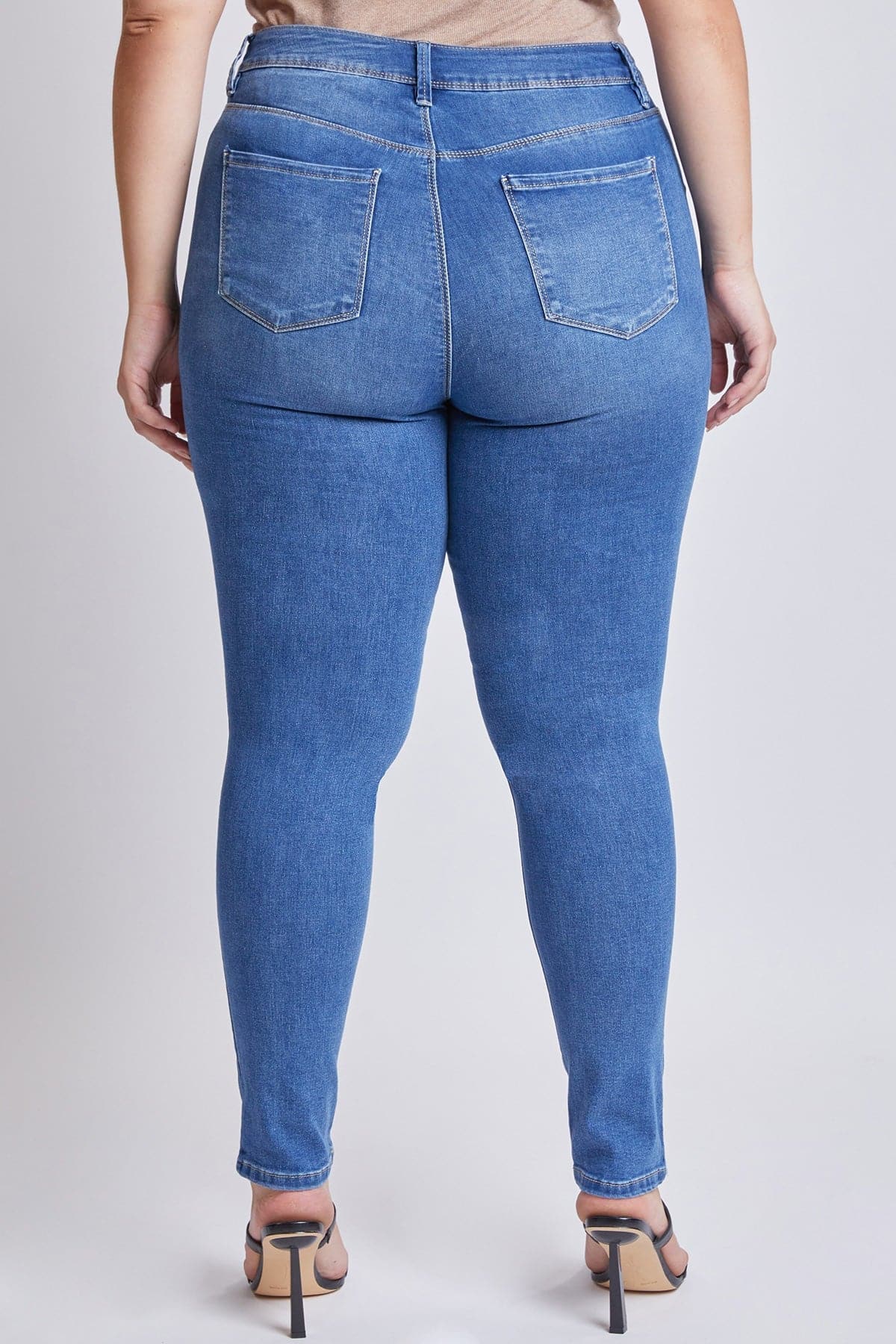 Essential High Rise Skinny Jean