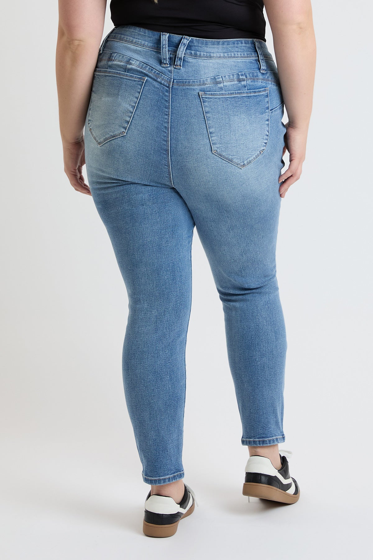 High Rise Curve Confidence WannaBettaButt Skinny Jeans