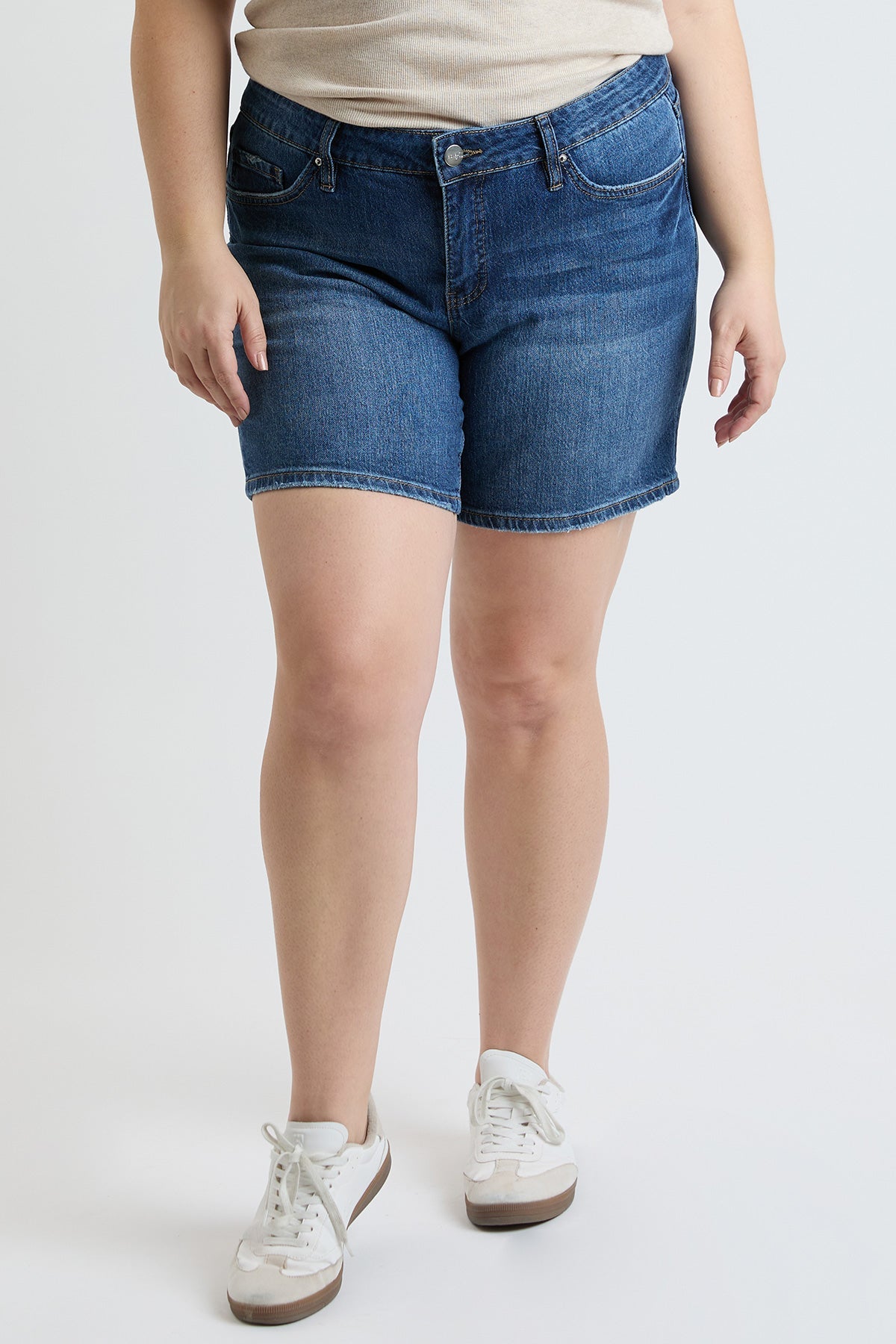 High Rise Essential Short