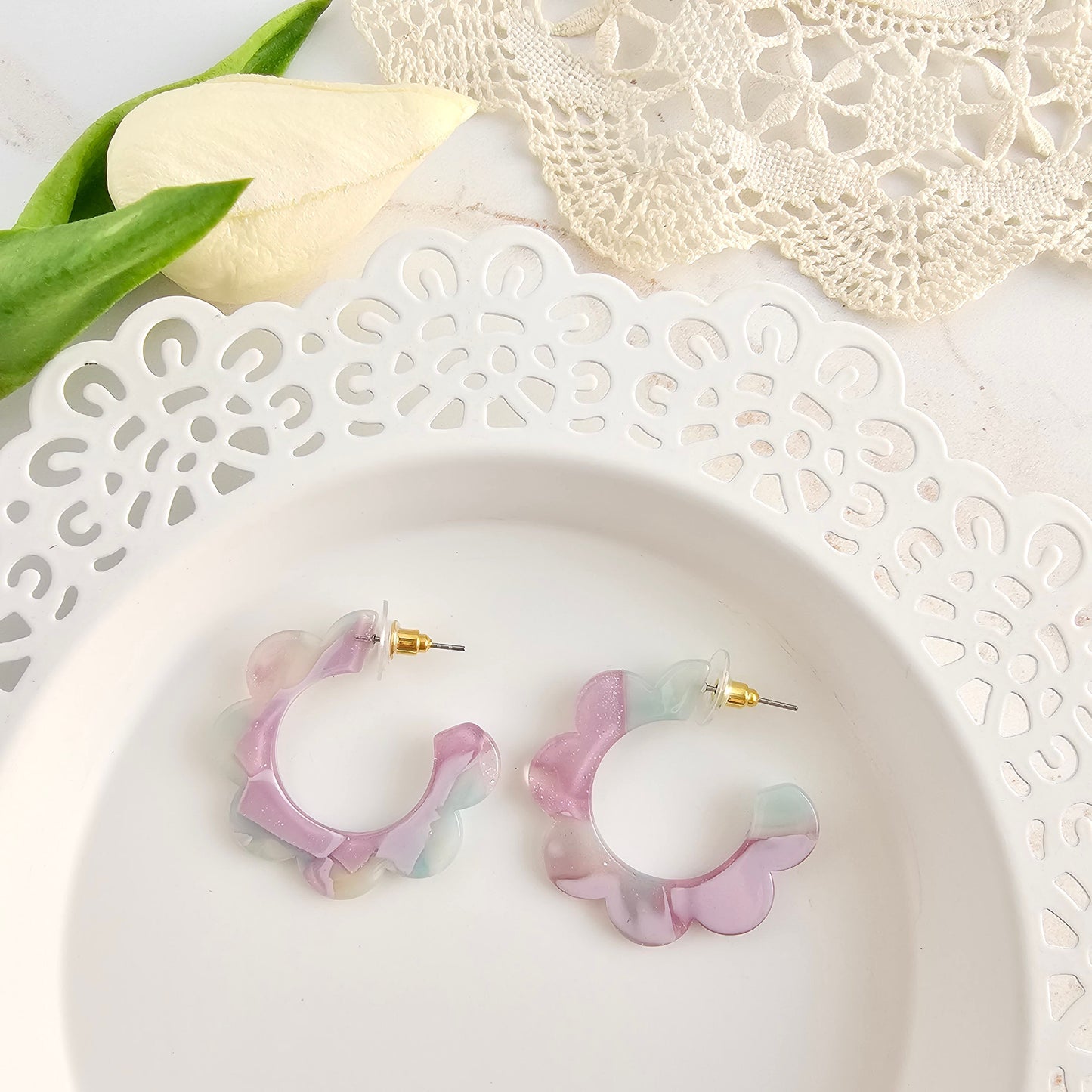 Flora Hoops - Lilac Quartz