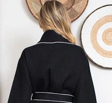 Waffle Piping Bathrobe – Lightweight Spa-Style Comfort