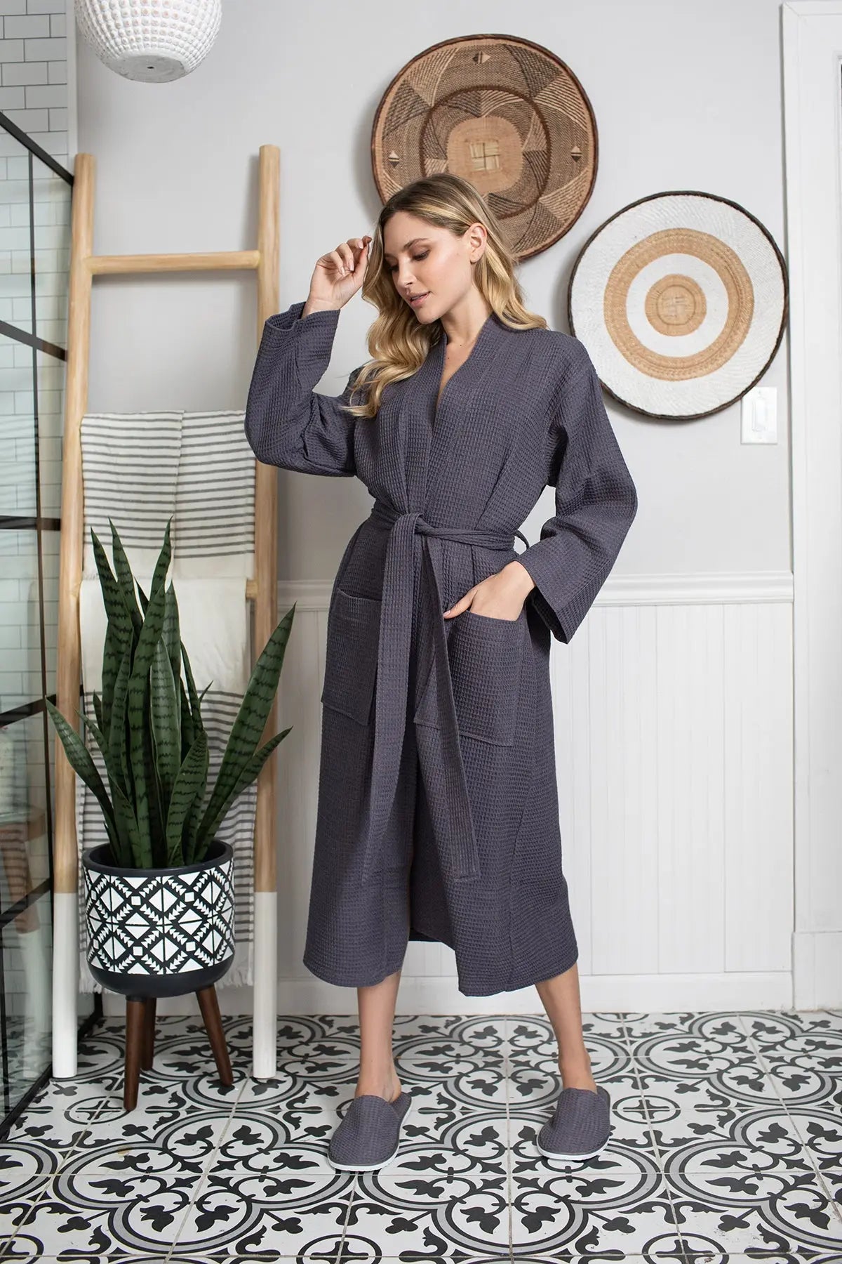 Waffle Robe – Lightweight, Quick-Dry Spa Comfort