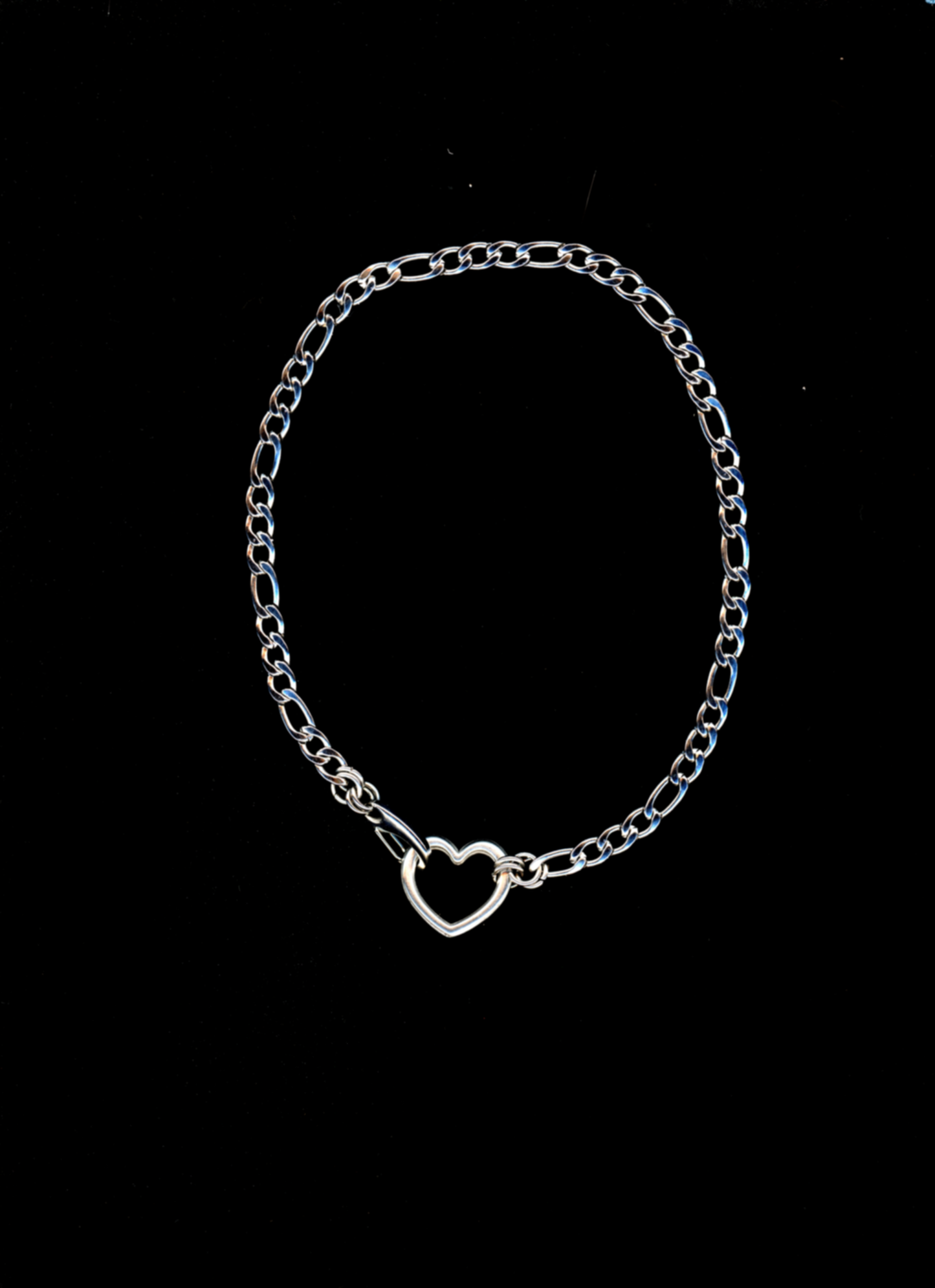 only yours <3 heart clasp choker necklace