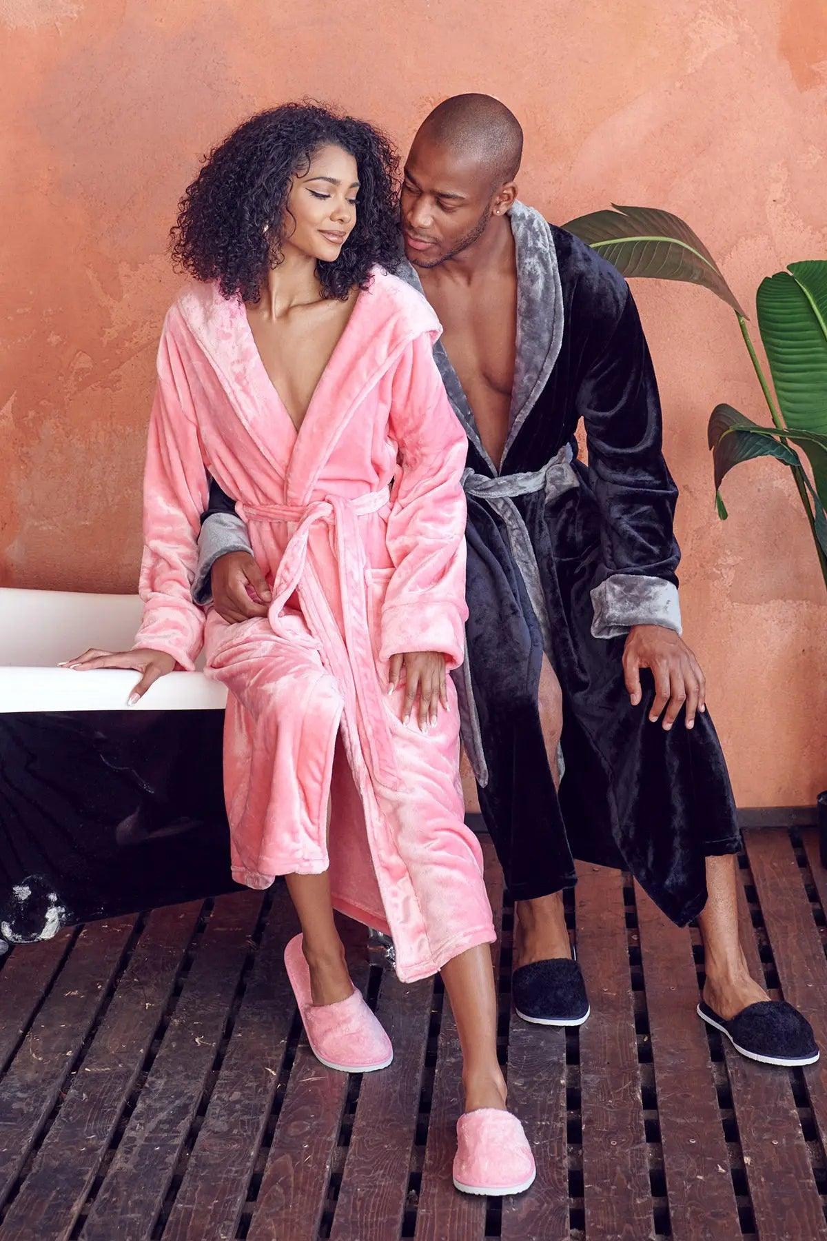 Plush Hooded Robe - Spa-Worthy Comfort at Home