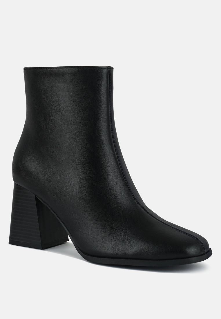Cox Cut Out Block Heeled Chelsea Boots