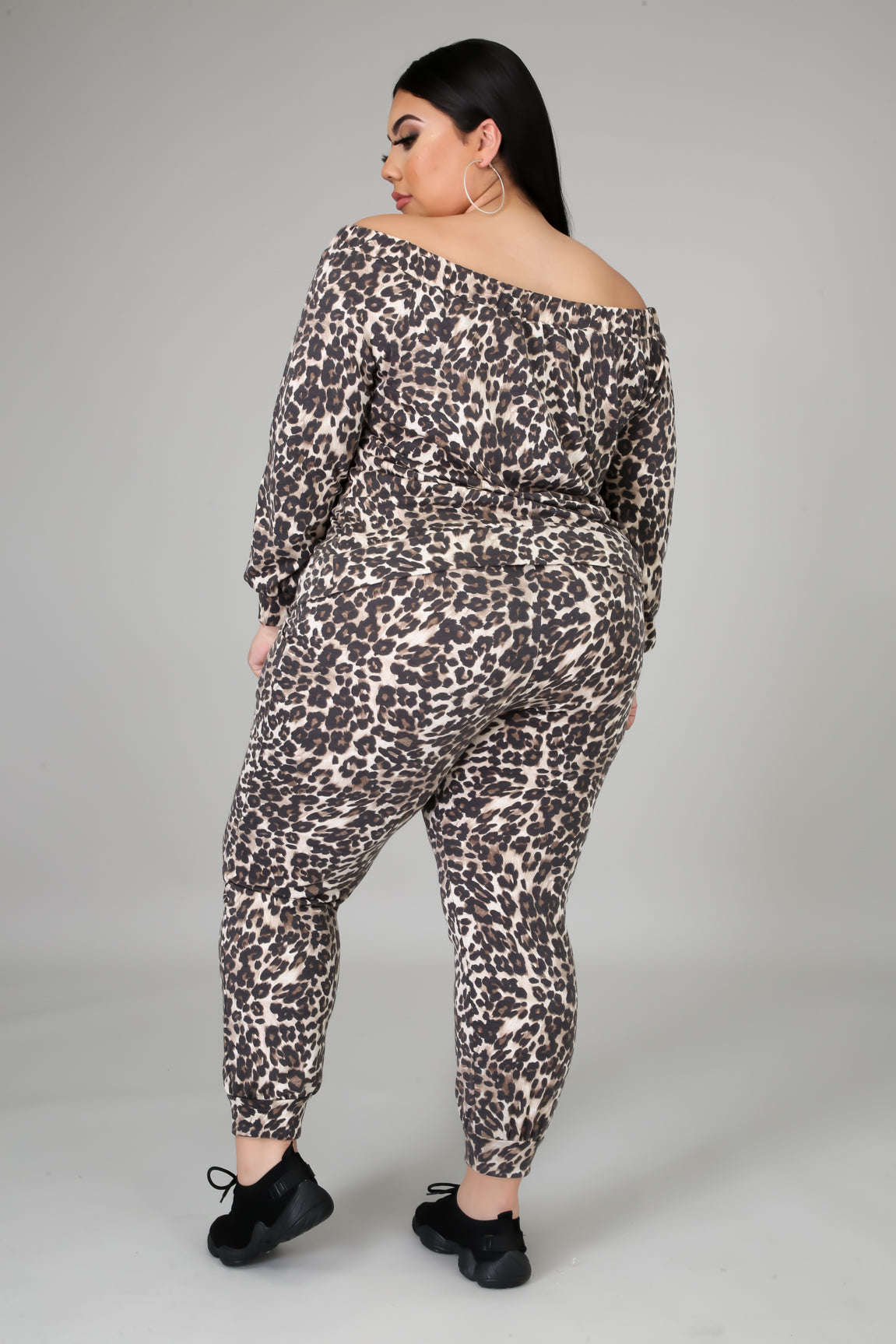 Off The Shoulder Cheetah Print Jogger Set