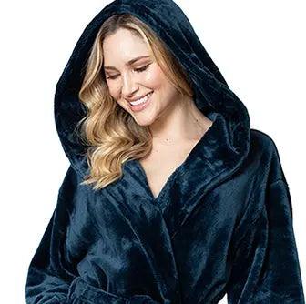Plush Hooded Robe - Spa-Worthy Comfort at Home