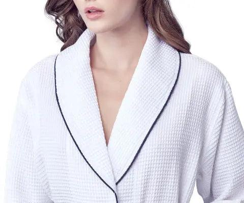 Waffle Piping Bathrobe – Lightweight Spa-Style Comfort