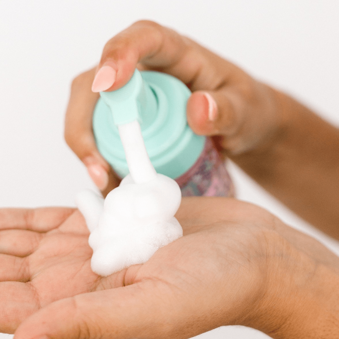 Goddess: Travel-Size Shower & Lip Care Set