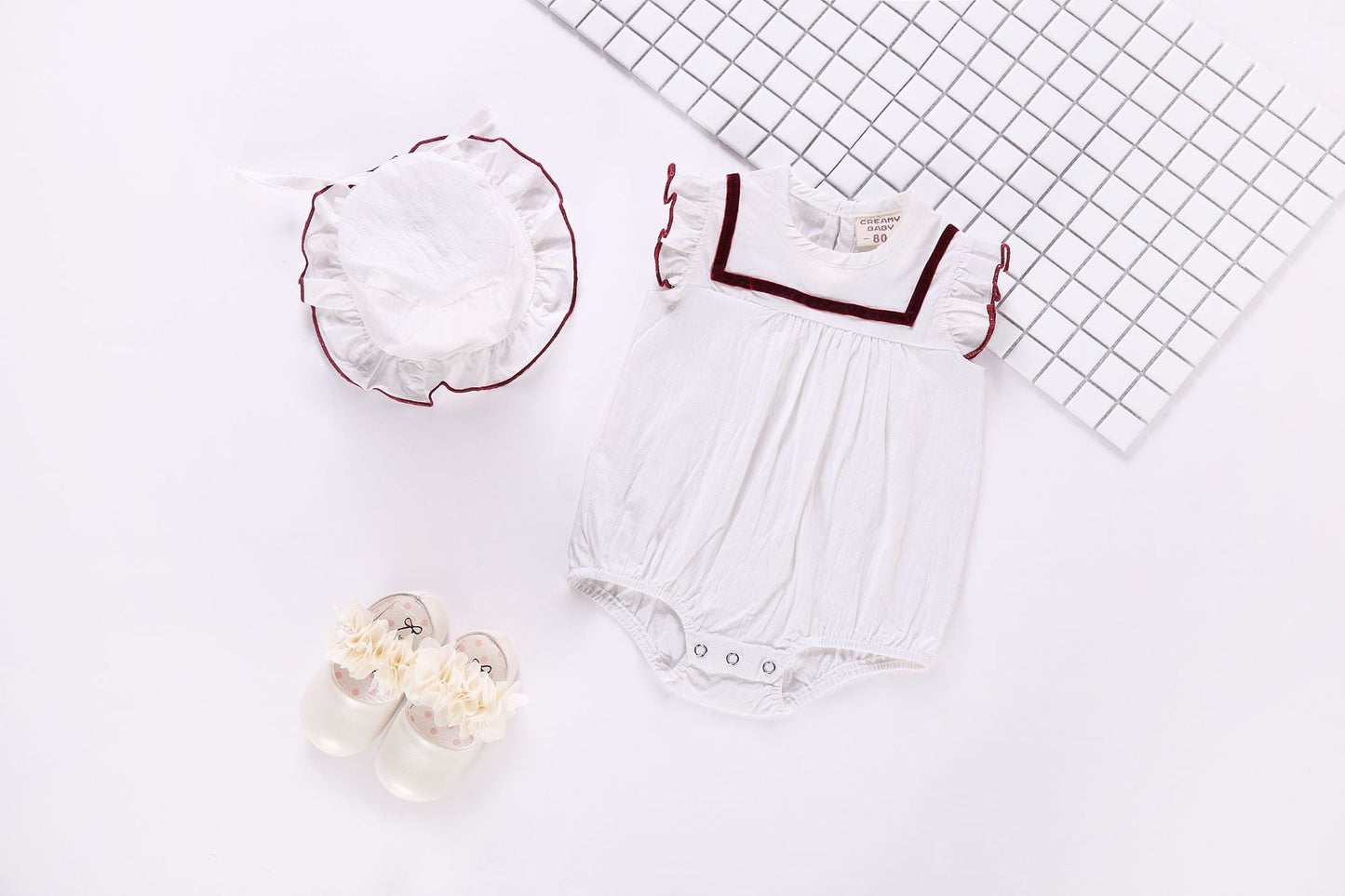 1pcs Contrast Tape Patched Frill Trim Sleeveless Onesies & Hat