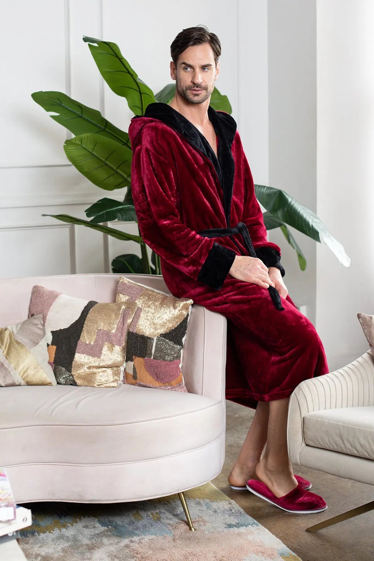 Robe with Hood – Ultra-Soft Plush Comfort for Everyday Use