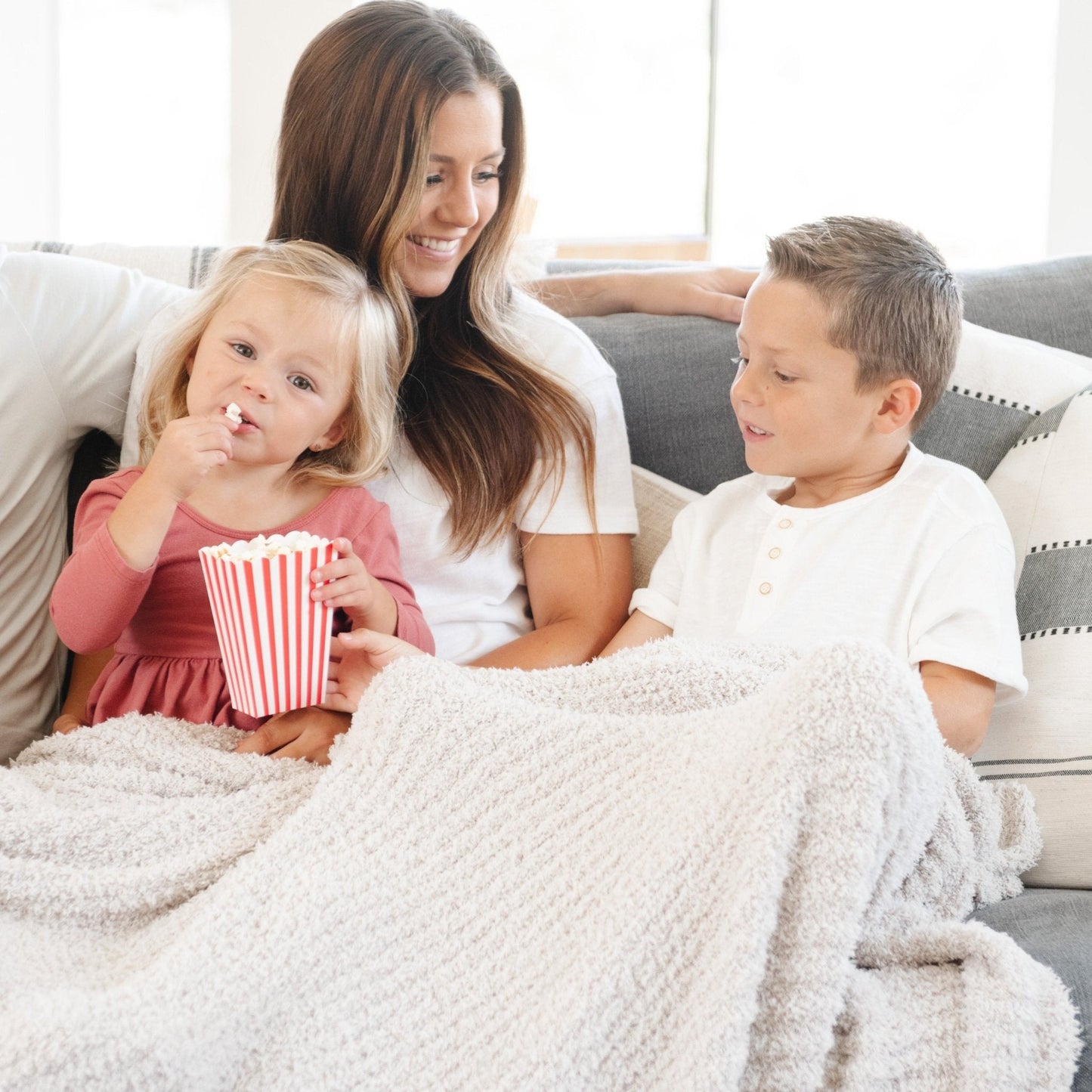 RIBBED XL BLANKETS