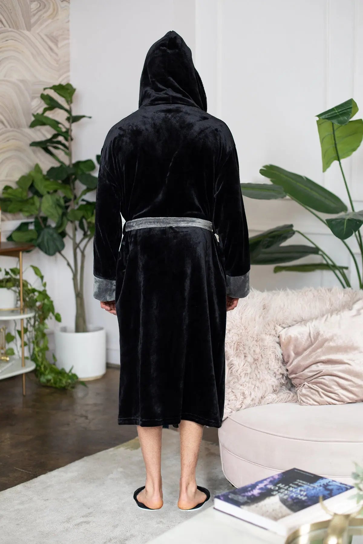 Robe with Hood – Ultra-Soft Plush Comfort for Everyday Use