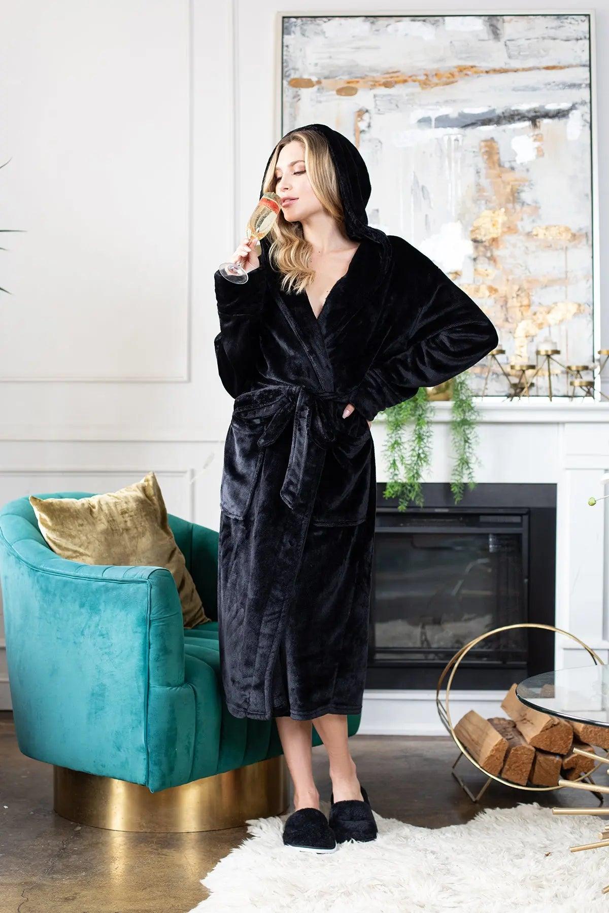 Plush Hooded Robe - Spa-Worthy Comfort at Home
